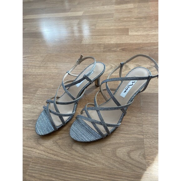 Nina Neptune Women's Silver Metallic Strappy Evening Dress Sandals Size 8M NIB - Picture 6 of 15